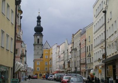 Das Foto zeigt die Hauptstraße im Jahr 2010.