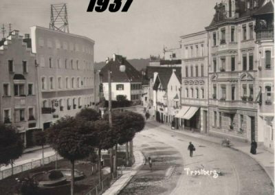 Das Foto zeigt den Vormakt im Jahr 1937 mit Blick von die Kirche.