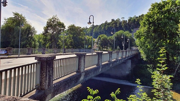 Brücke über die Alz