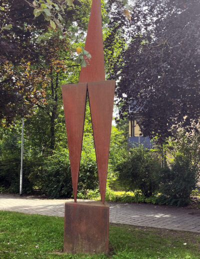 ECKERT, Toni: „Ohne Titel“, Cortenstahl. Ev. Kirche, Heinrich-Braun-Straße