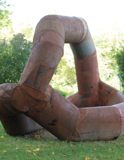 HERKNER, Harald: „Global“, 2013, Cortenstahl. Heinrich-Braun-Grundschule, Heinrich-Braun-Straße