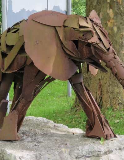 PINK, Werner: „Elefant“, Cortenstahl. Marktmülleranger